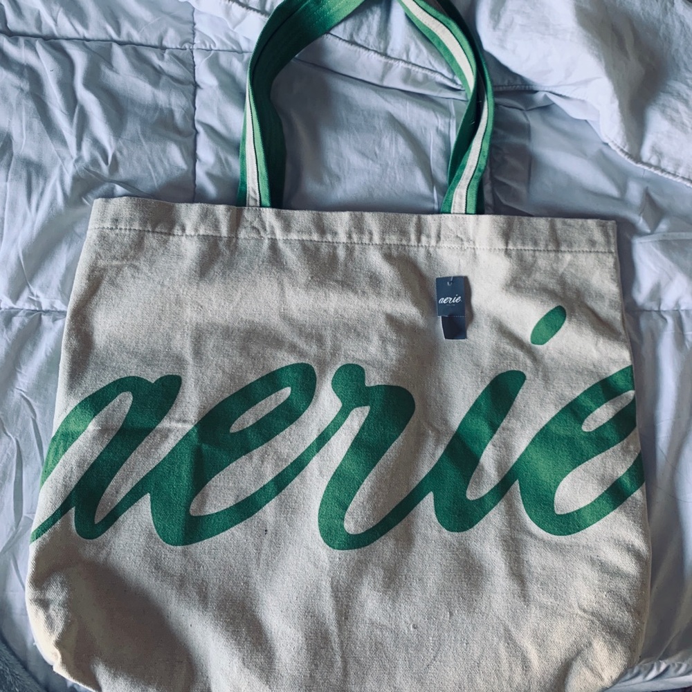 brand new Aerie bag